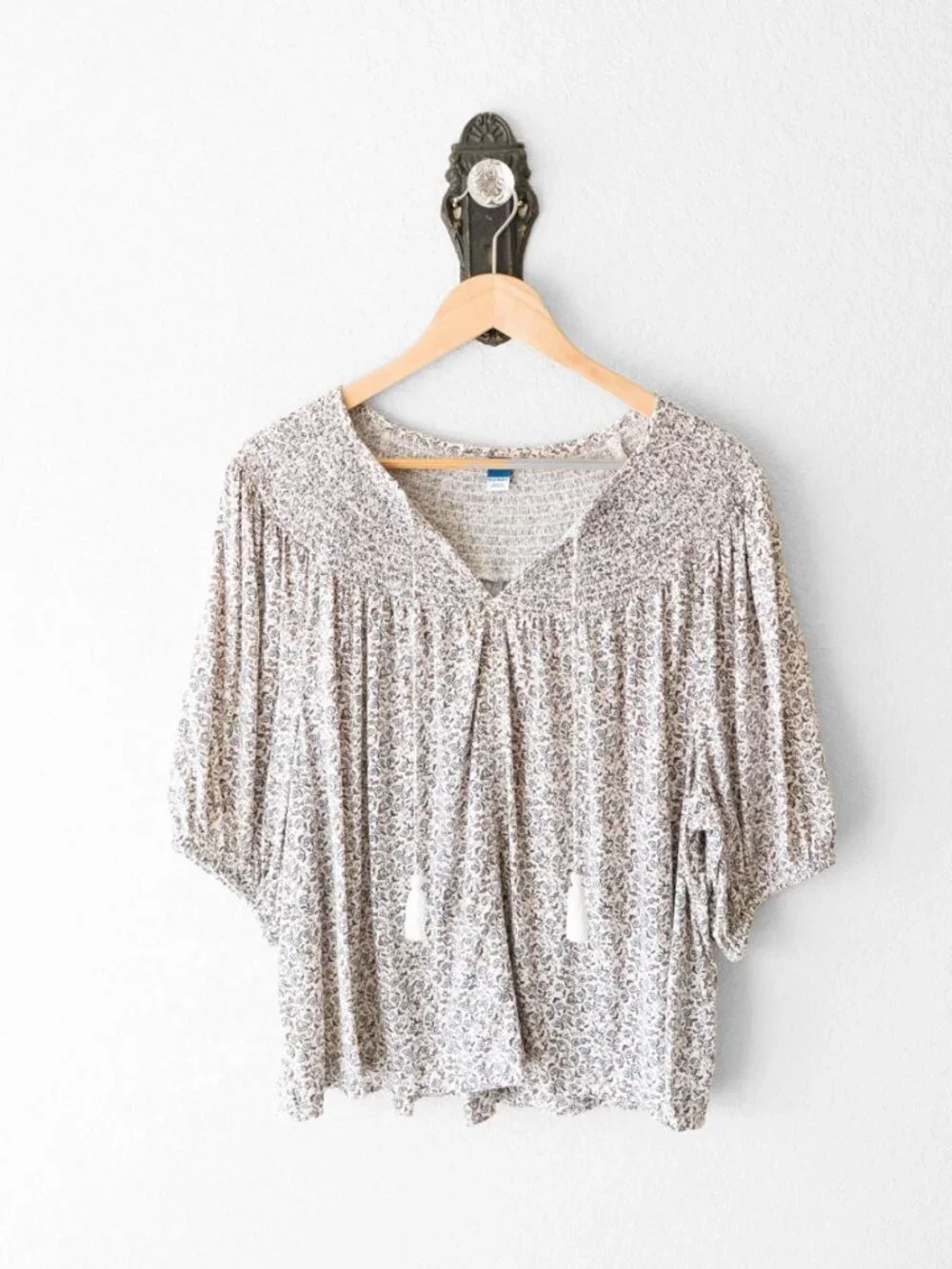 Old Navy Ditsy Floral Smocked Blouse XL Boho Peasant Tassel Tie Puff Sleeve
